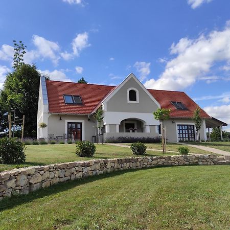Villa Tilia Vászoly Esterno foto