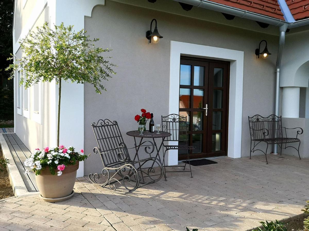 Villa Tilia Vászoly Esterno foto